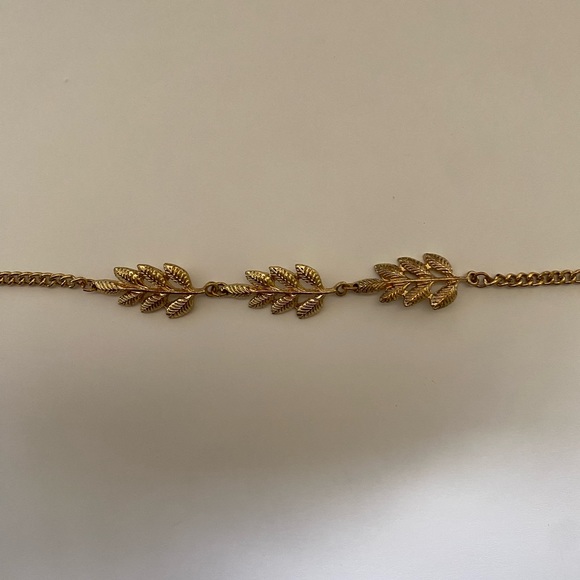 Gold Tone Leaf Boho Greek Goddess Choker Necklace - Picture 10 of 16